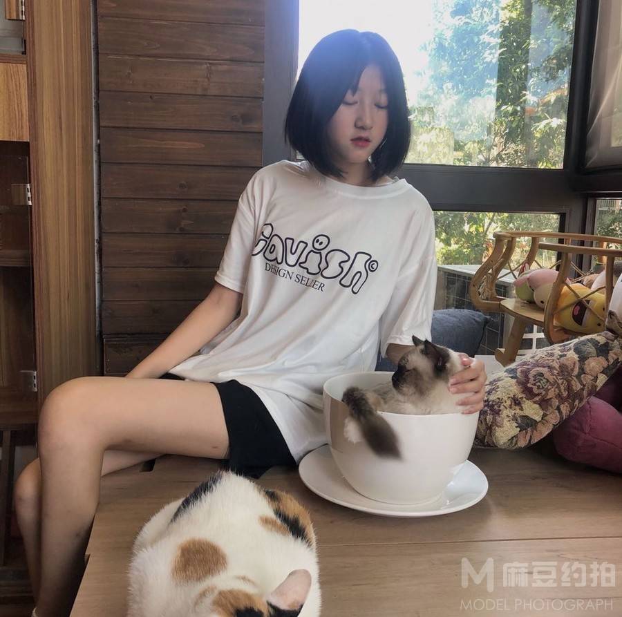 校园模特