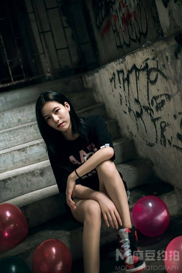 情绪模特