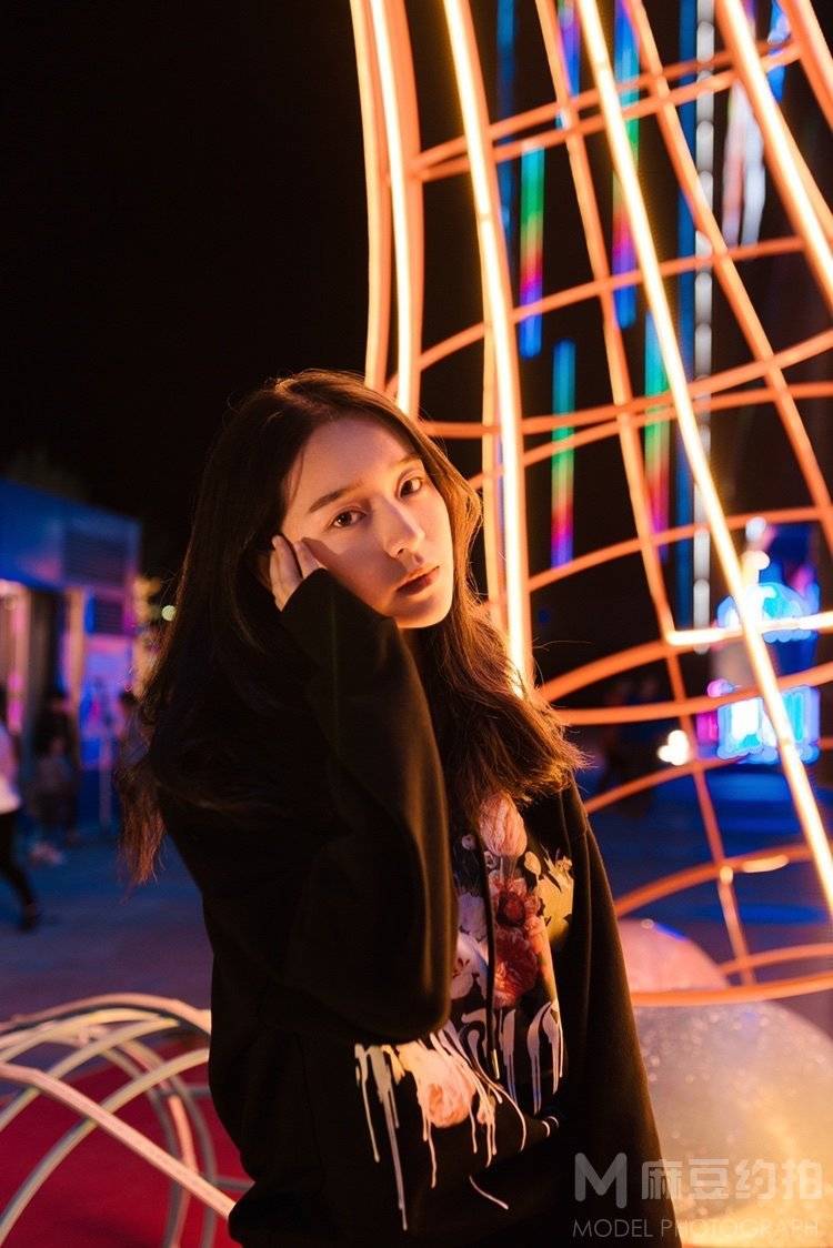 夜景模特