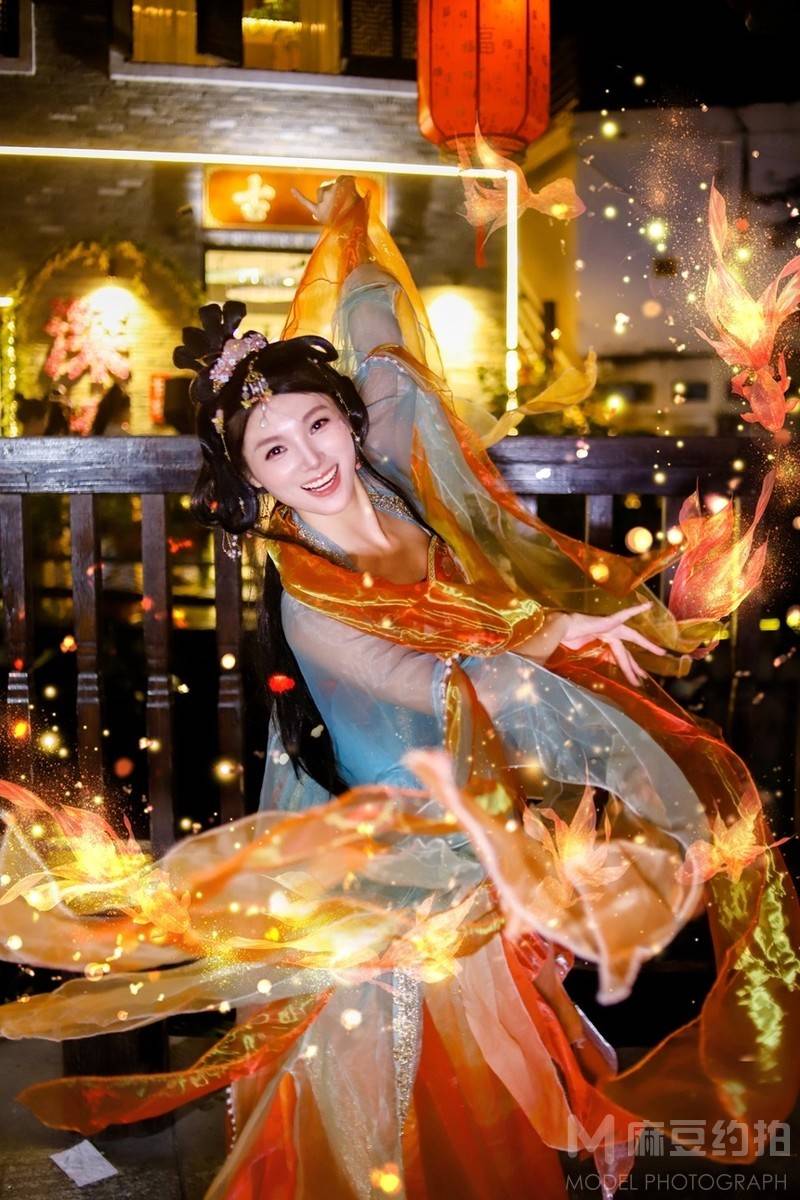 汉服模特