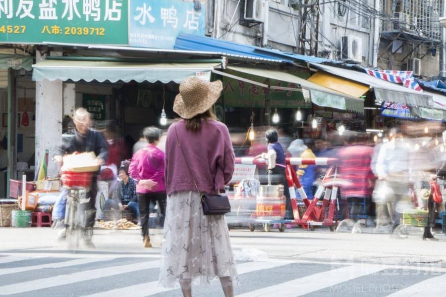 情绪模特