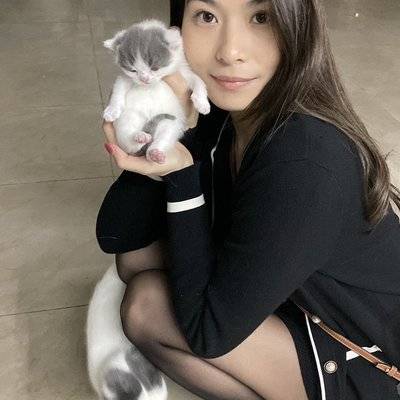 黑白模特