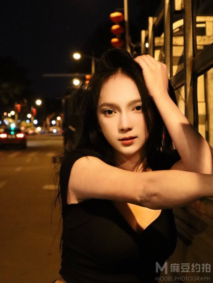 夜景模特