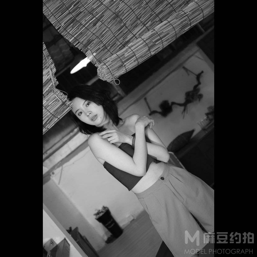 黑白模特