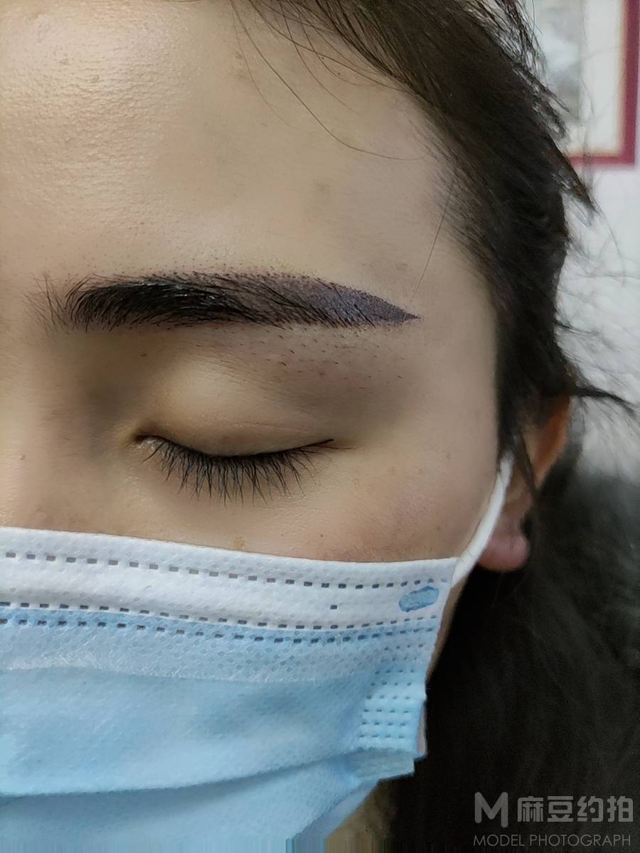 妆容模特