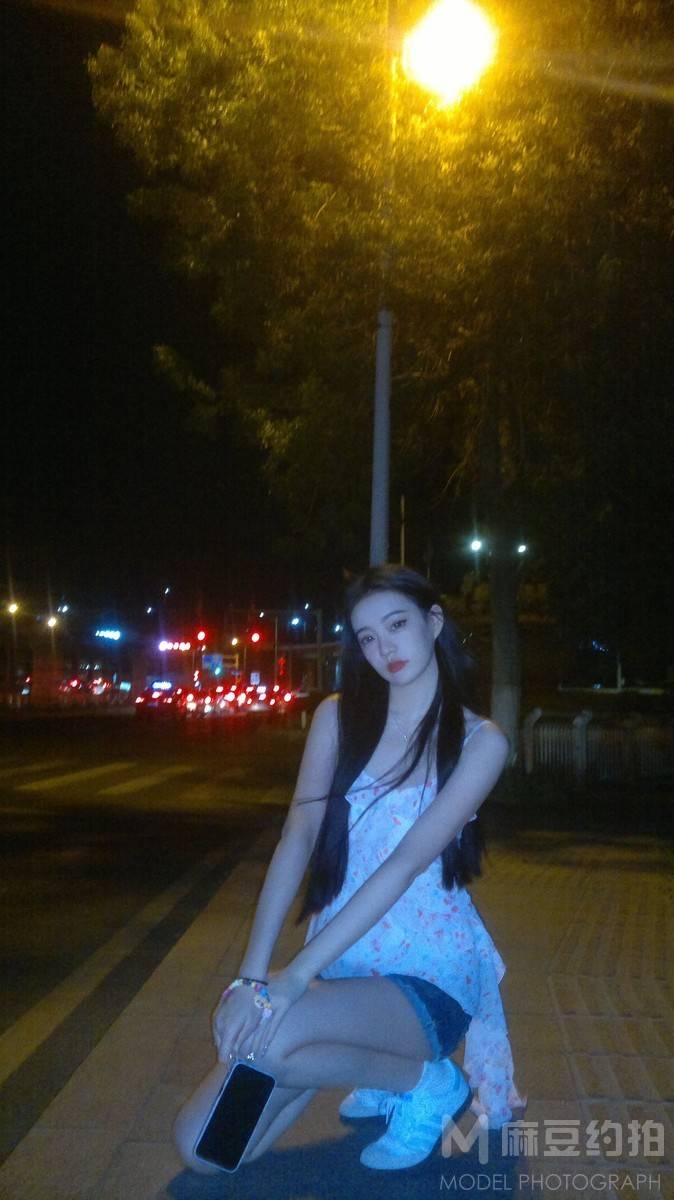 夜景模特