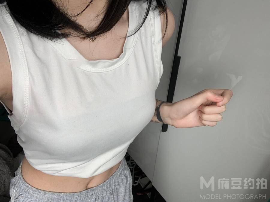 黑白模特