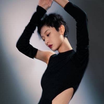 黑白模特