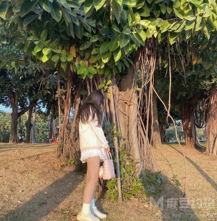 黑白模特