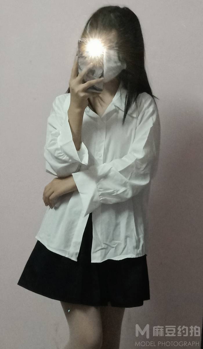 黑白模特