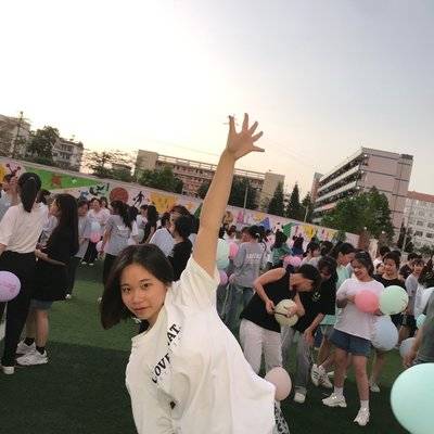 校园模特