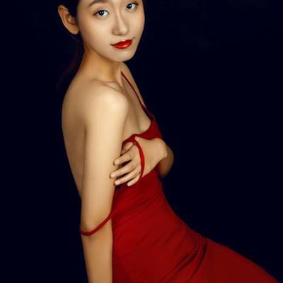 情绪模特