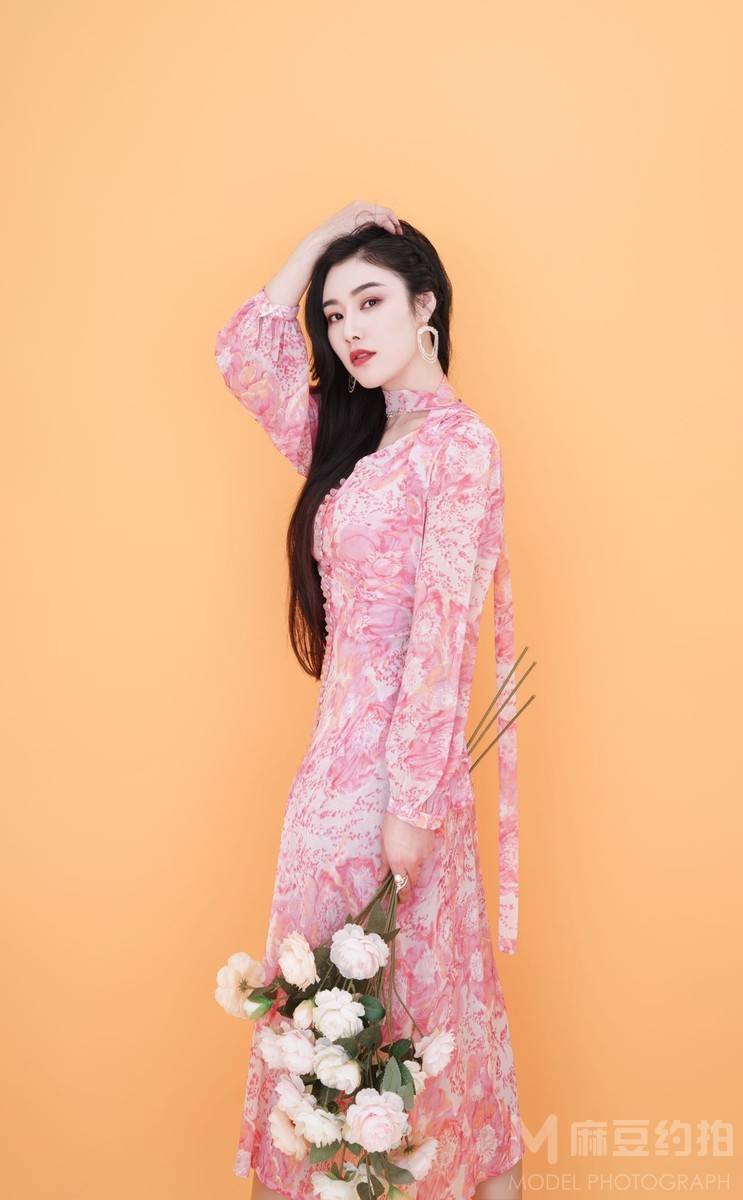 妆容模特