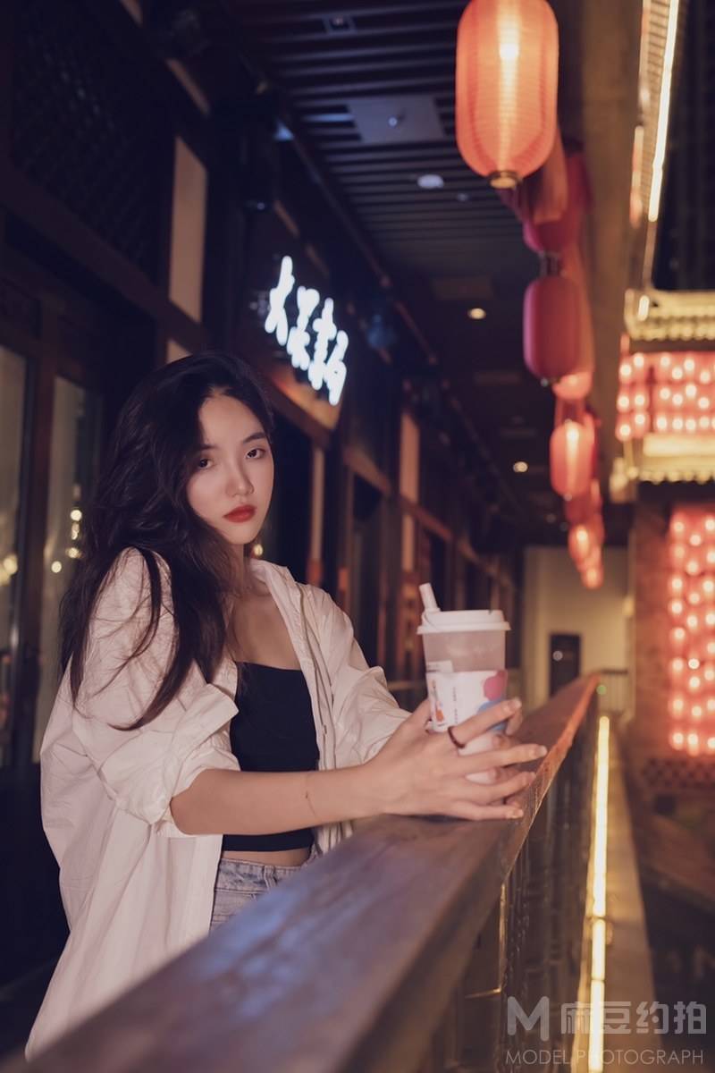 夜景模特