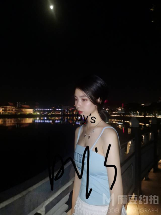 纪实模特