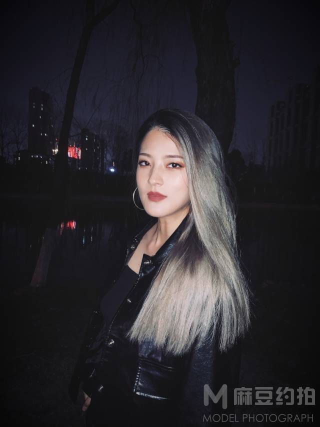 夜景模特