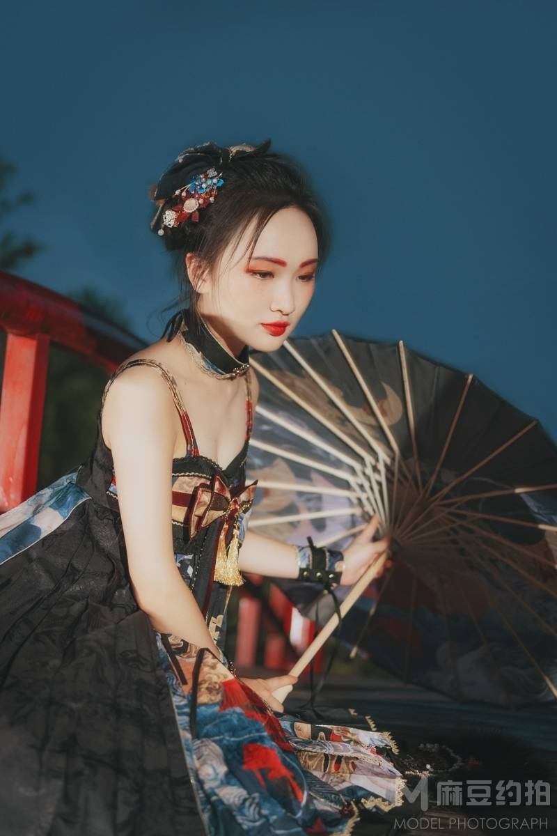 清新模特