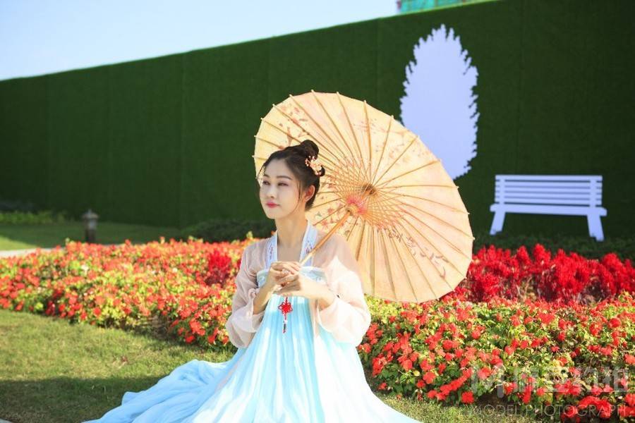 汉服模特