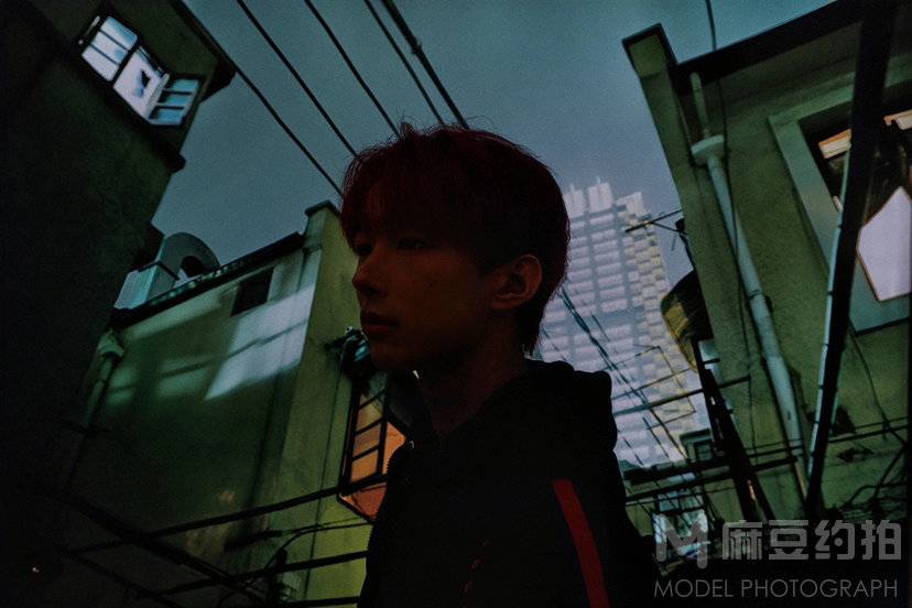 夜景模特