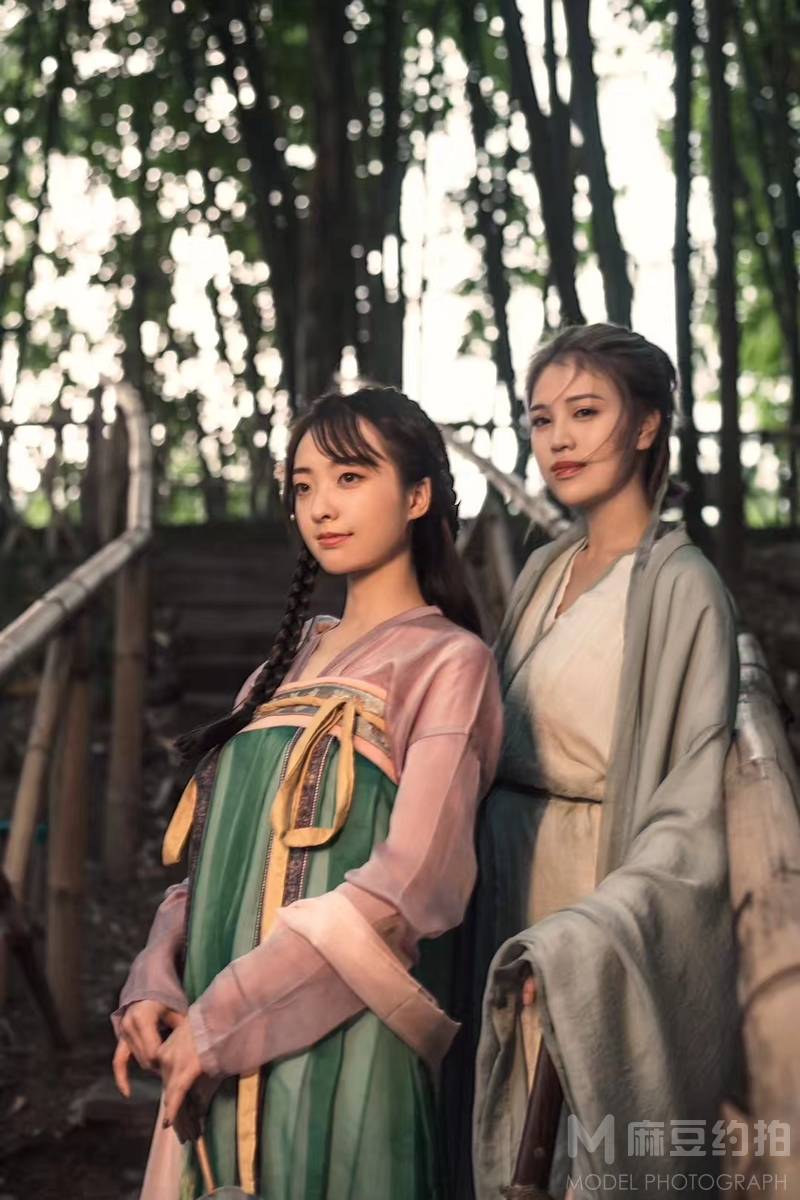 汉服模特