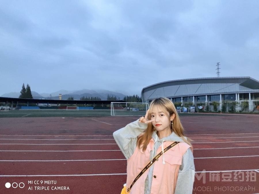 少女模特