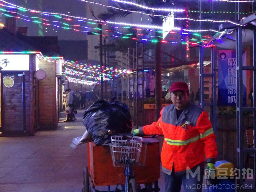 夜景模特