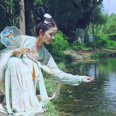 汉服模特