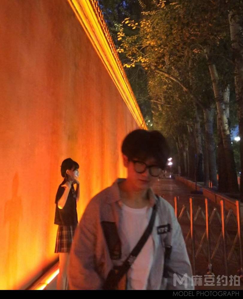 胶片模特