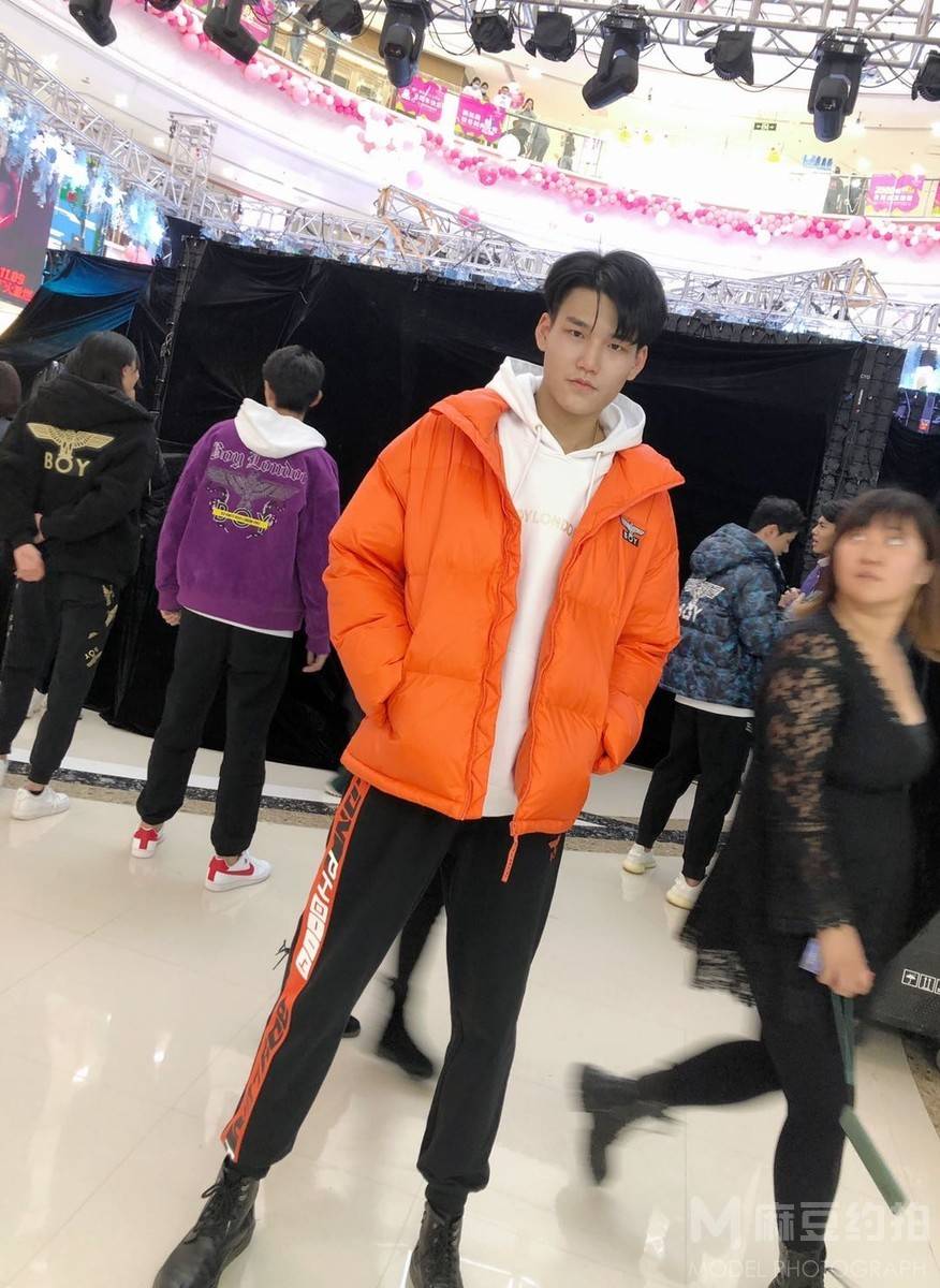 情侣模特