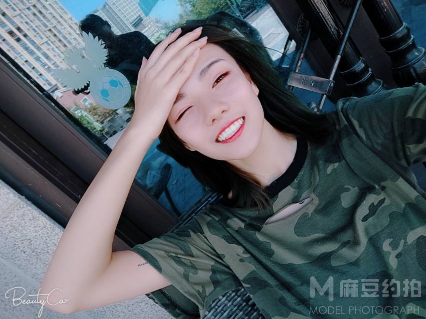 校园模特