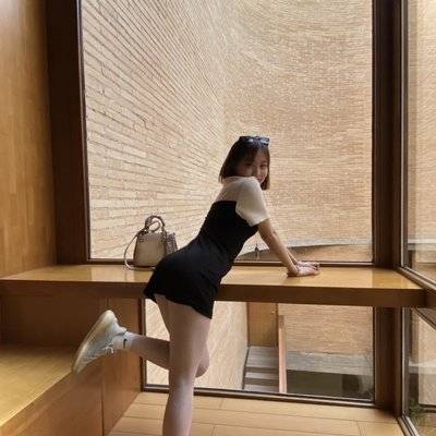 黑白模特