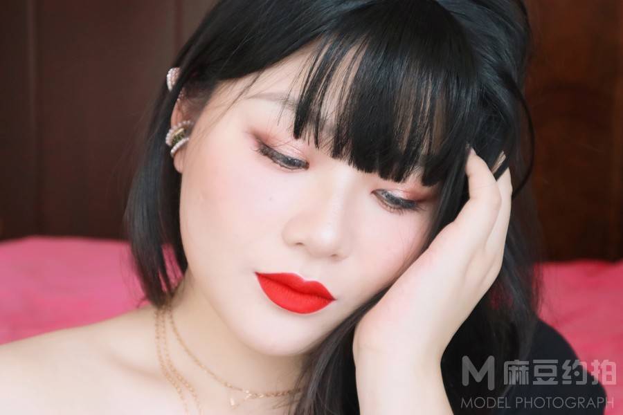 妆容模特
