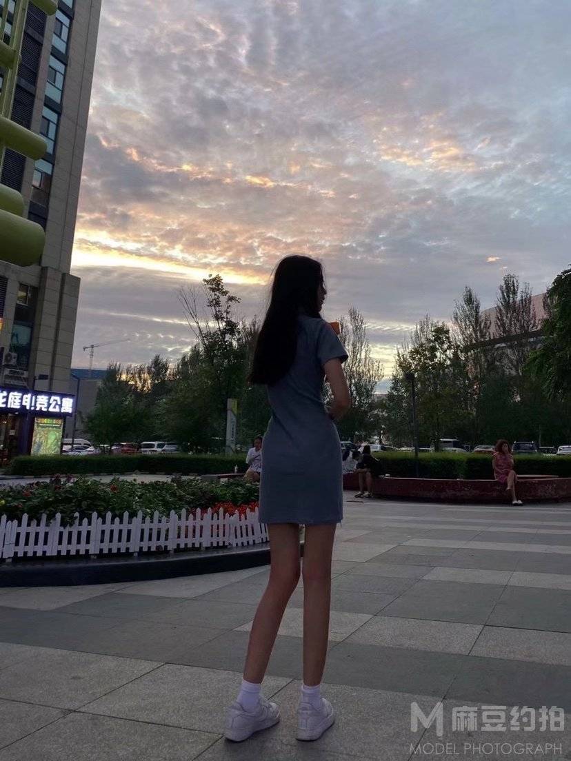 校园模特