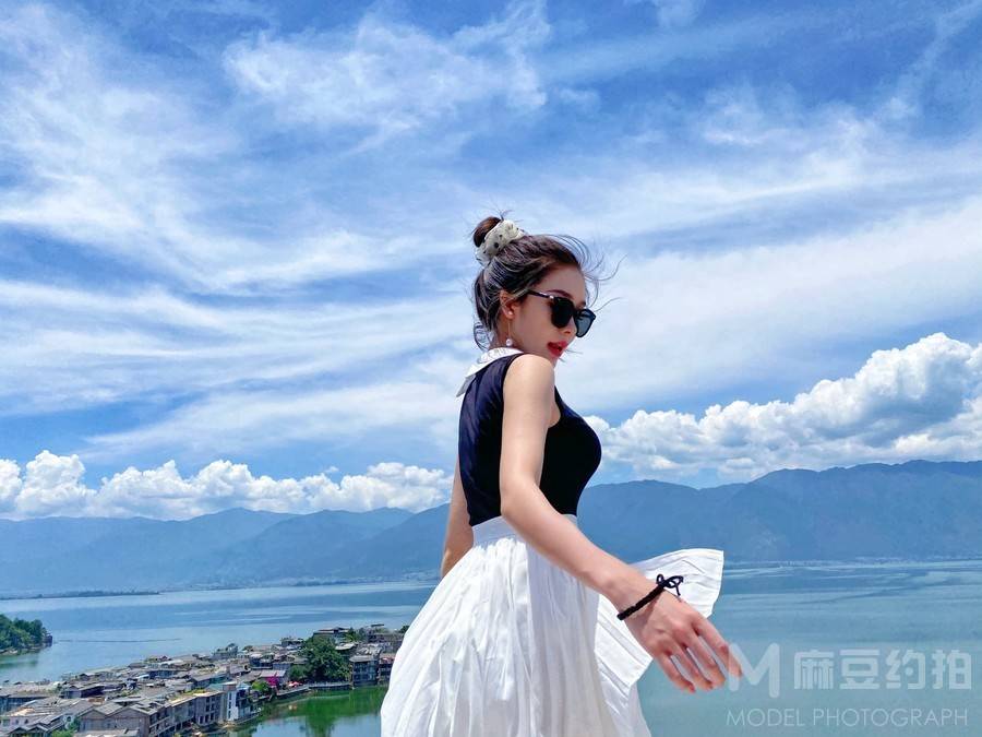 妆容模特