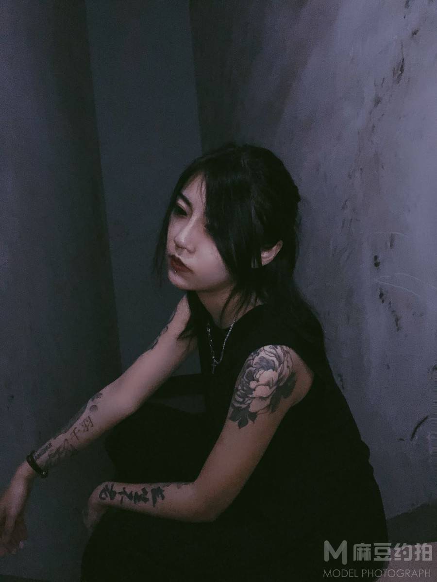 暗黑模特