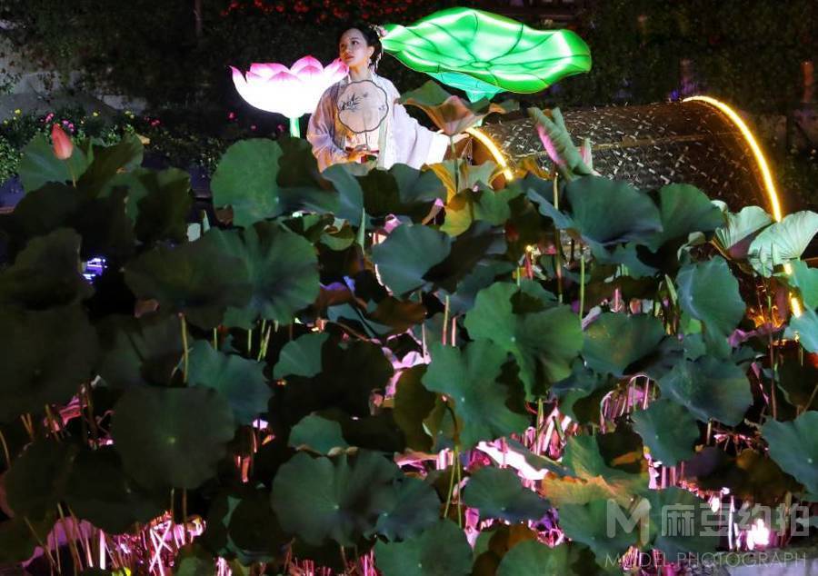 夜景模特
