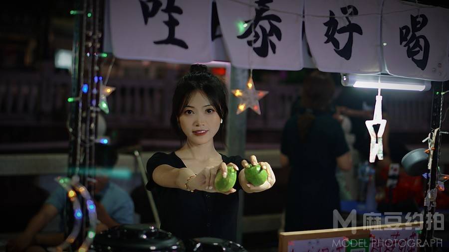 情绪模特
