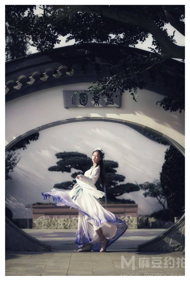 汉服模特