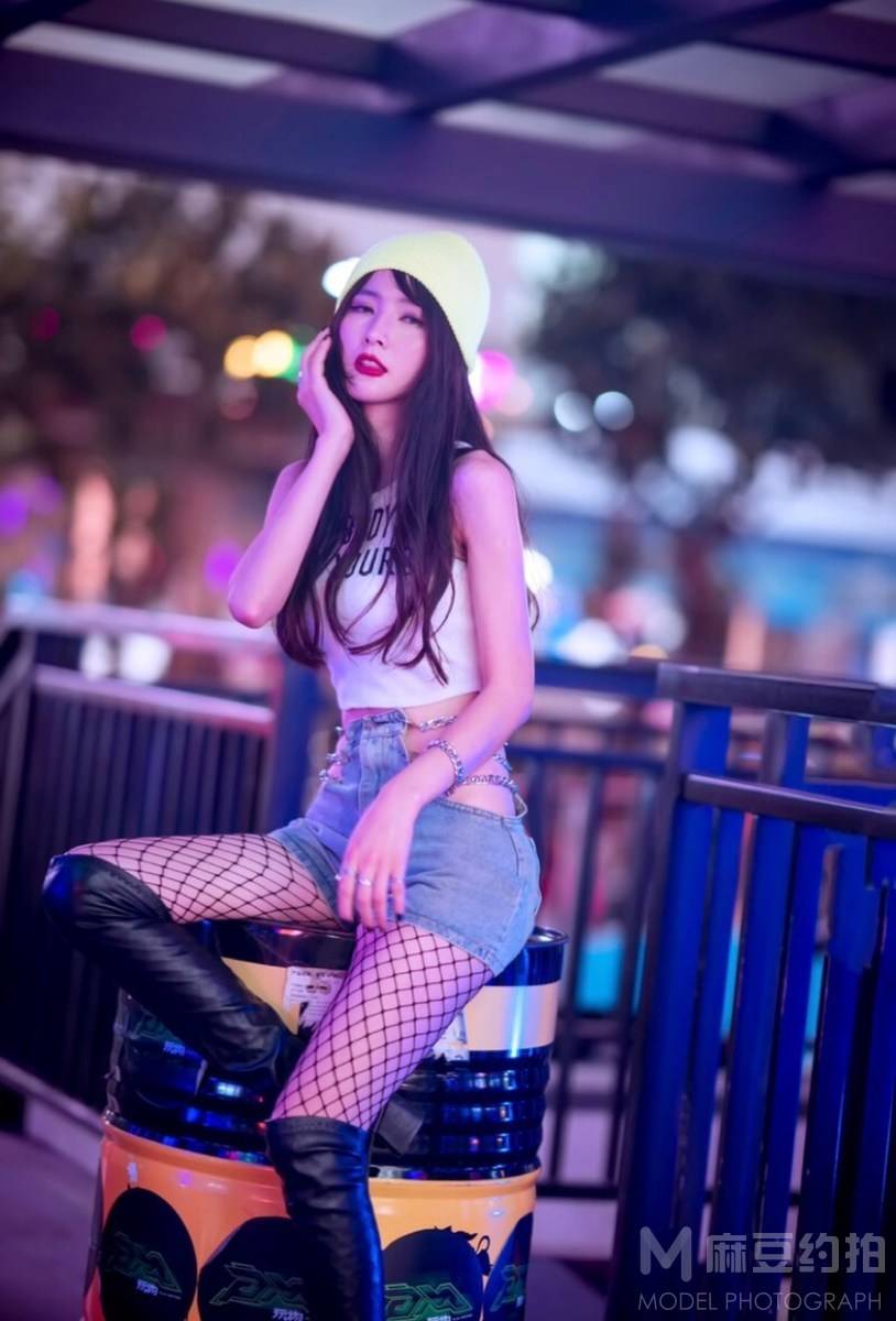 黑白模特