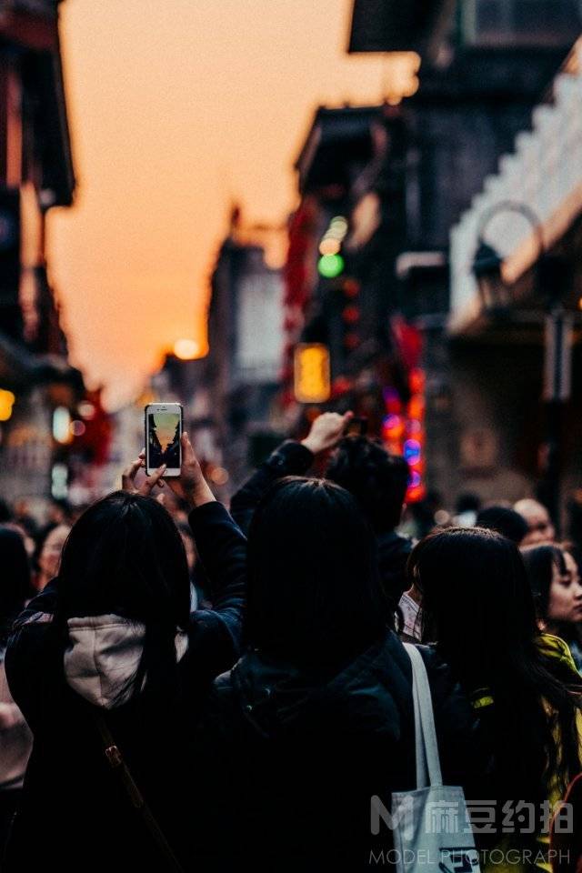 夜景模特