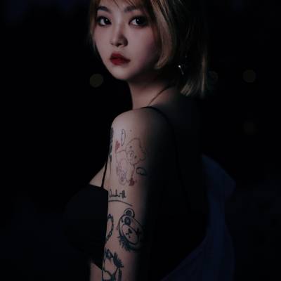 情绪模特