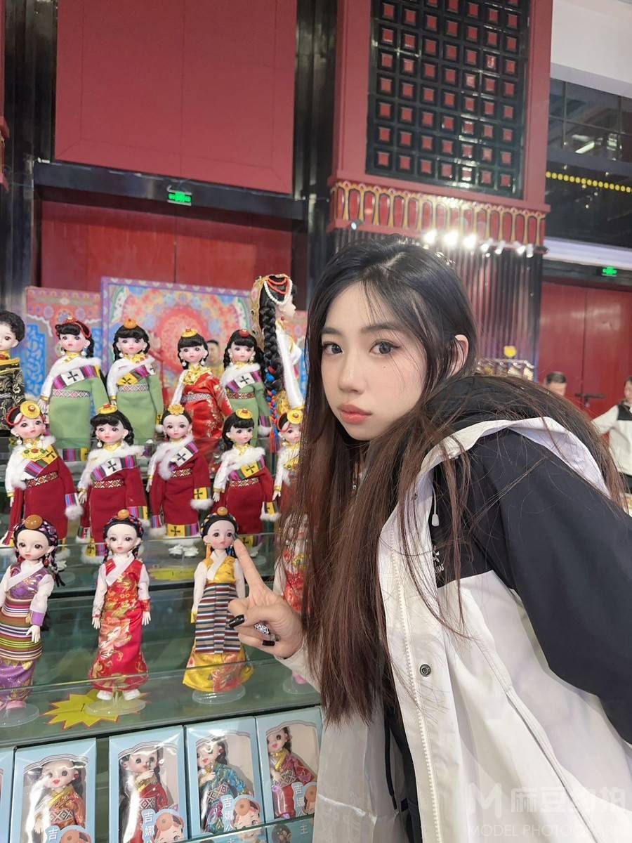 妆容模特