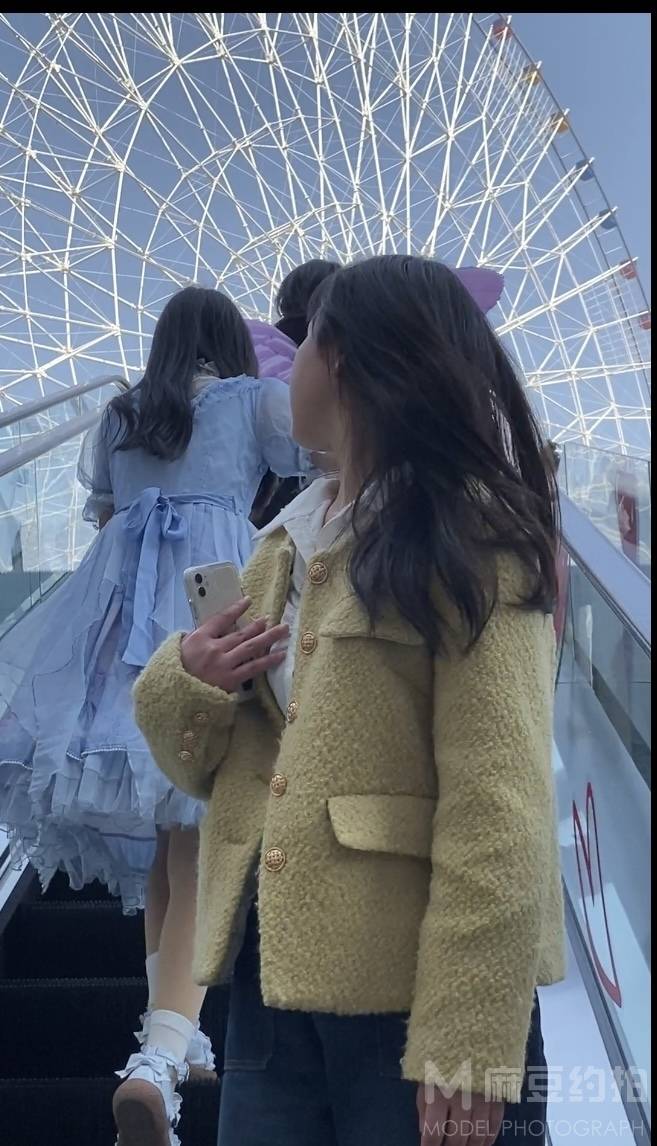 校园模特