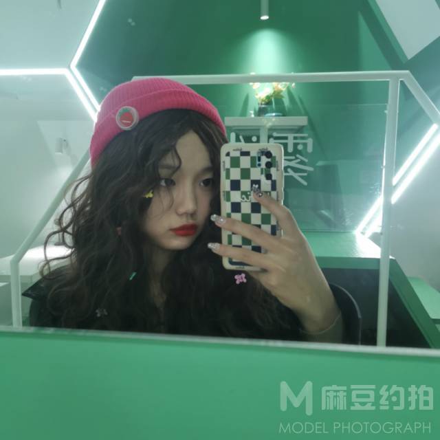 纪实模特