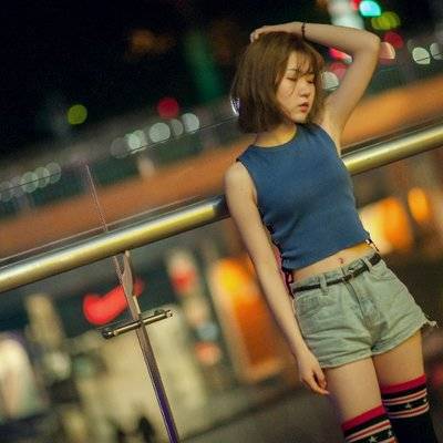 情绪模特