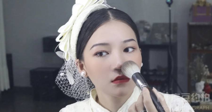 妆容模特