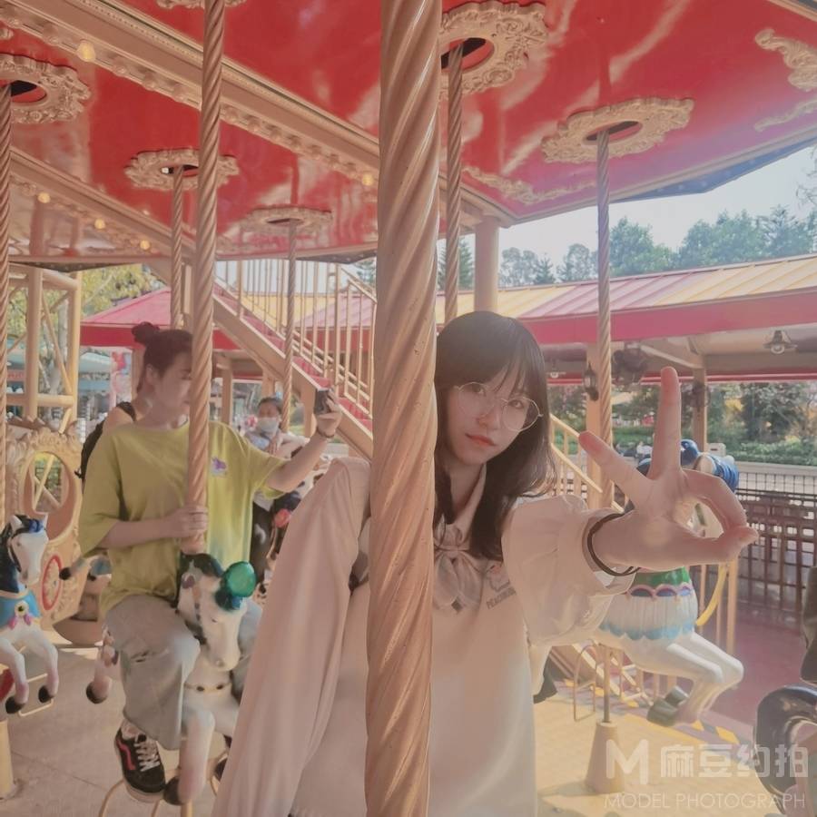 清新模特