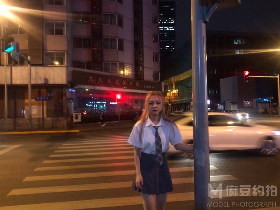 校园模特