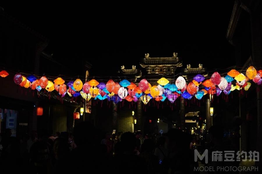夜景模特