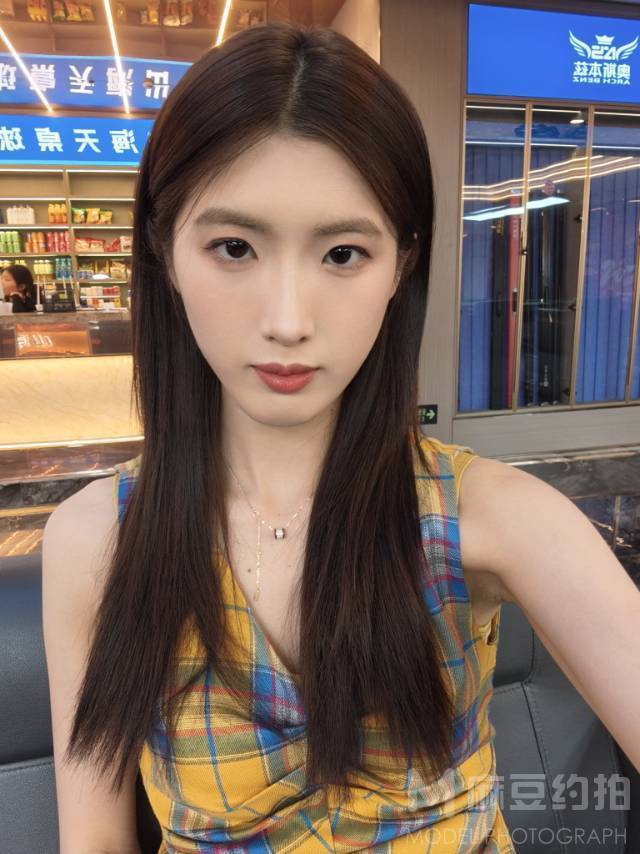 妆容模特